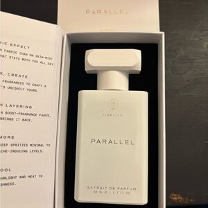 Oakcha Parallel Extrait de Parfum - White